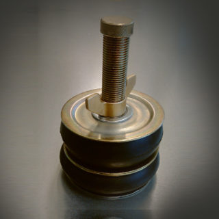 double seal expansion plug